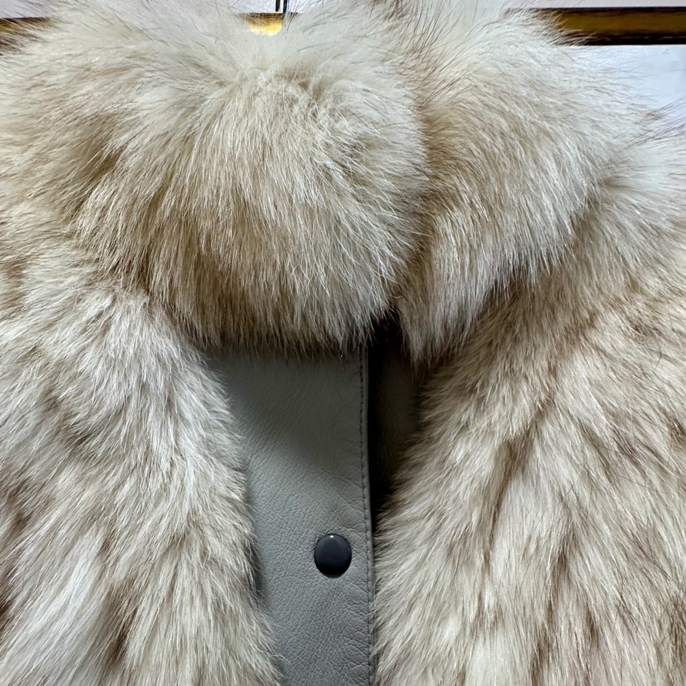 Vintage Saga Fox Fur Jacket | Silver Fox Leather Bomber Luxury Statement Coat - Picture 4 of 7